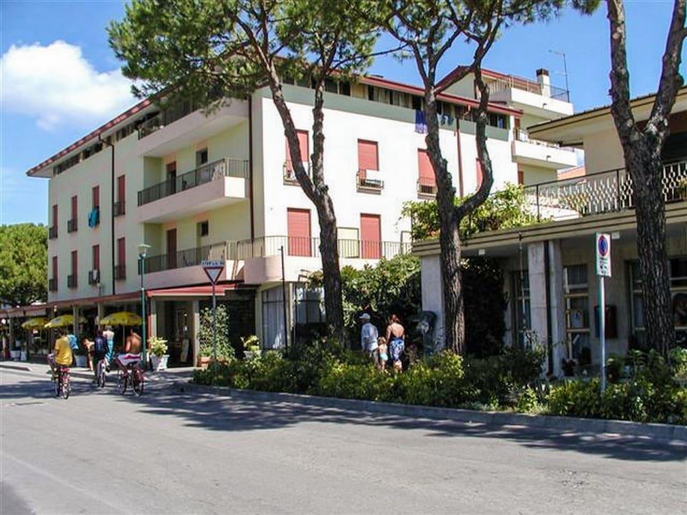 Hotel Cavallino Bianco Luaran gambar